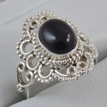 925 silver ring with black onyx gemstone